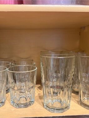 Clear Glass Tumbler Set - Classic Faceted Design (Clear)